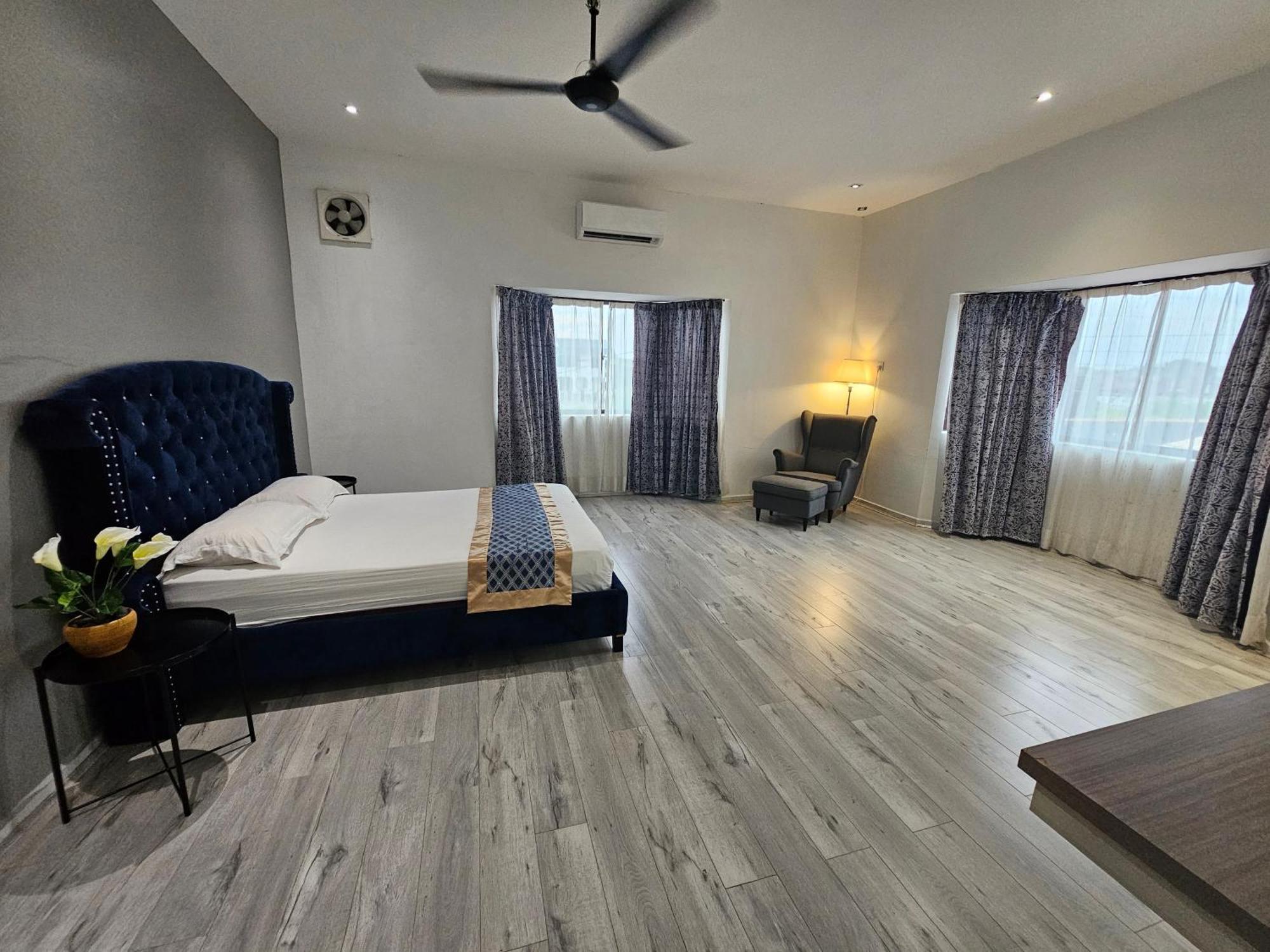 Melody Whole Or Suite Room Muar Eksteriør billede